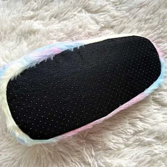 2/$30 Stylish Multi Color Alpaca Slippers - Picture 3 of 5